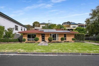 /international/au/8-howland-street-mount-gambier-sa-150934460/