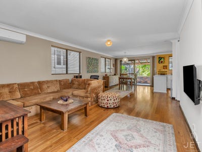 /international/au/25a-eyles-avenue-murwillumbah-nsw-148308552/