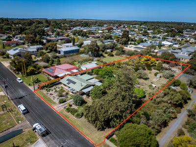 /international/au/16-alexander-avenue-naracoorte-sa-152644456/