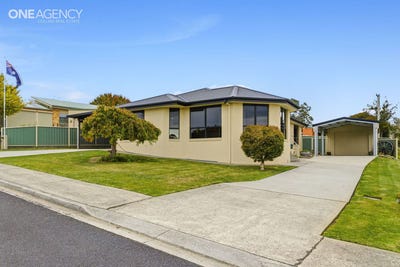 /international/au/8-mountain-view-rise-latrobe-tas-151149092/