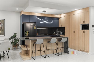/international/au/21-perera-street-riverstone-nsw-151363984/