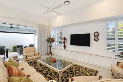 /international/au/17-40-menzies-drive-pacific-paradise-qld-148619760/?lang=it