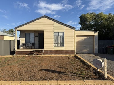 /international/au/109-french-street-port-pirie-sa-150931888/