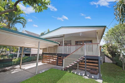 /international/au/18-wighton-street-sandgate-qld-151362496/