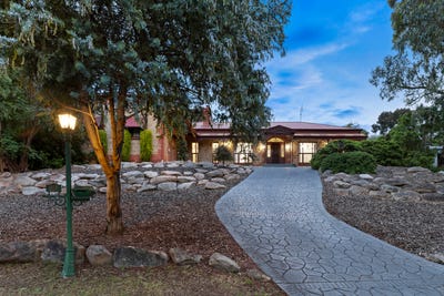 /international/au/659-milne-road-tea-tree-gully-sa-152619924/