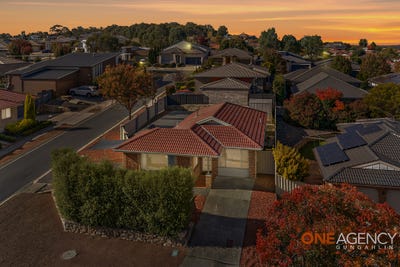 /international/au/13-warabin-crescent-ngunnawal-act-151100212/