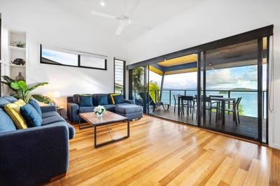 /international/au/shorelines-33-5-acacia-drive-hamilton-island-qld-151200368/