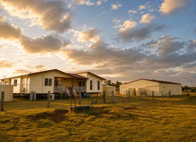 /international/au/25-33-logan-street-kingaroy-qld-700411892/