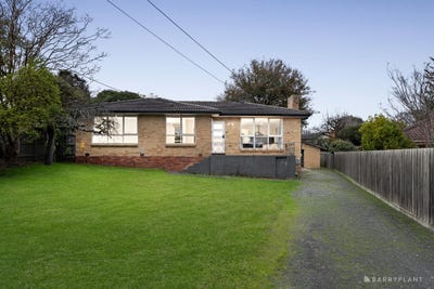 /international/au/5-wilde-court-mooroolbark-vic-151559160/
