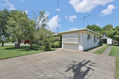 /international/au/19-fatnowna-street-andergrove-qld-150923680/