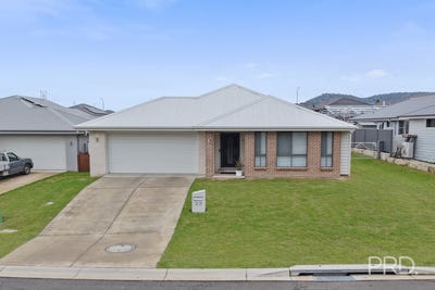 /international/au/33-reginald-drive-kootingal-nsw-152630952/