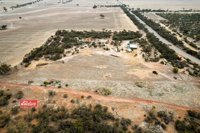 /international/au/1-merredin-narembeen-road-merredin-wa-700405944/