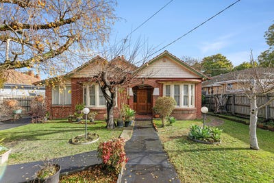 /international/au/27-edwards-street-burwood-vic-148395884/