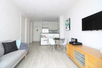 /international/au/7-83-whiteman-street-southbank-vic-148343856/