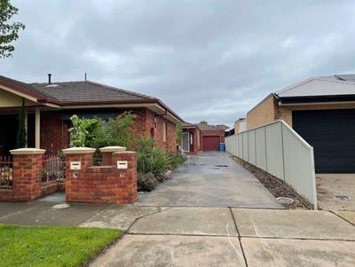 /international/au/3-15-barker-avenue-shepparton-vic-150565244/