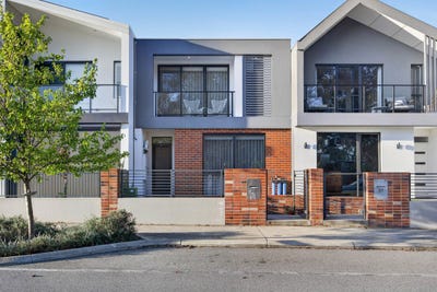 /international/au/29-paddock-parade-cockburn-central-wa-152553988/