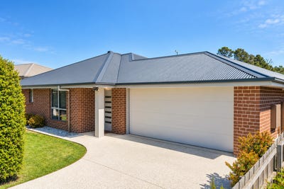/international/au/44-burghley-street-longford-tas-152605528/