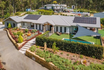 /international/au/31-matilda-road-gaven-qld-152465972/