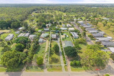 /international/au/28-manskie-street-tinana-qld-150945284/