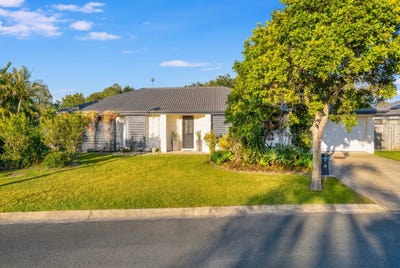 /international/au/8-berrigan-place-mountain-creek-qld-151497736/