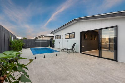 /international/au/116-mcarthur-parade-baringa-qld-151421228/