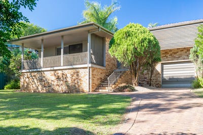 /international/au/1-caladenia-court-everton-hills-qld-148391320/