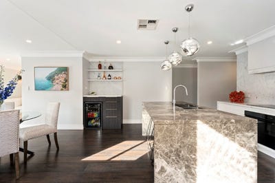 /international/au/22-the-parkway-balgownie-nsw-151359724/
