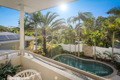 /international/au/36-driftwood-drive-castaways-beach-qld-148007372/