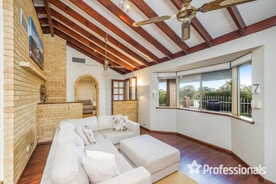 /international/au/66-moolanda-boulevard-kingsley-wa-148209504/
