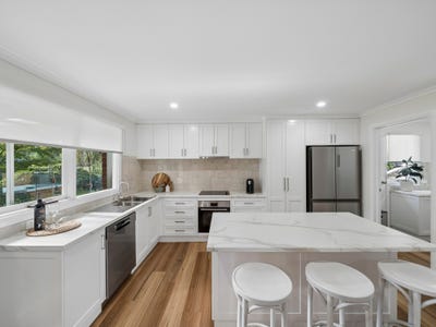 /international/au/3-mckenzie-street-murchison-vic-150833196/