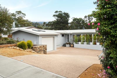 /international/au/55-derwentwater-avenue-sandy-bay-tas-148472524/