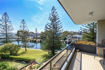 /international/au/403-8-10-hollingworth-street-port-macquarie-nsw-152493372/