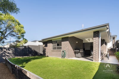 /international/au/63-jones-street-coomera-qld-148388432/