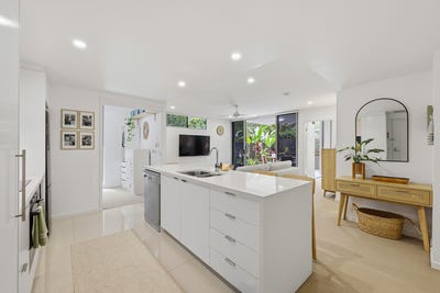 /international/au/111-33-lakefront-crescent-varsity-lakes-qld-152486560/