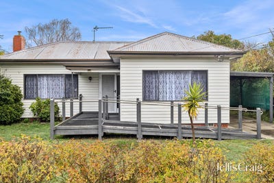 /international/au/7-shirley-street-wendouree-vic-151489940/