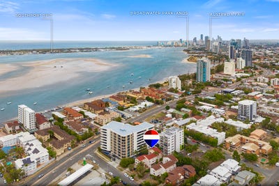 /international/au/5-4-baker-avenue-labrador-qld-152616932/