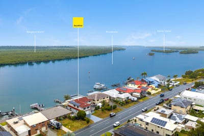 /international/au/24-esplanade-jacobs-well-qld-152637000/