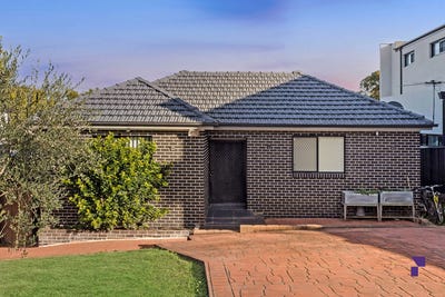 /international/au/83-waruda-street-yagoona-nsw-148459372/