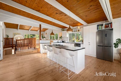 /international/au/10-juliet-crescent-healesville-vic-151004716/