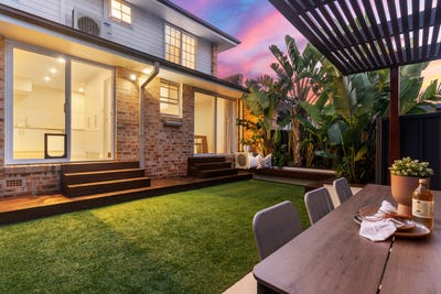 /international/au/18-9-oleander-parade-caringbah-nsw-151402804/