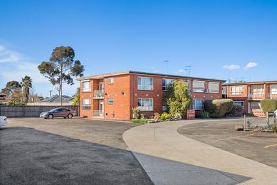 /international/au/16-437-ballarat-road-sunshine-vic-148351472/