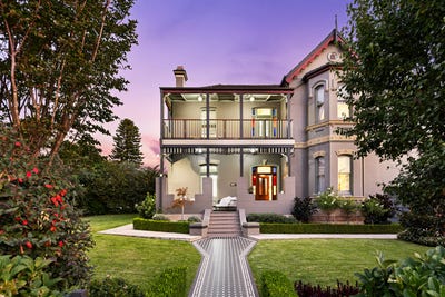 /international/au/16-hillcrest-avenue-ashfield-nsw-151093028/