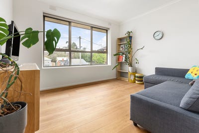 /international/au/5-38-queen-street-st-kilda-east-vic-152560964/