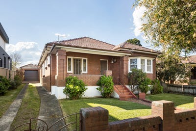 /international/au/17-nirranda-street-concord-west-nsw-152618080/