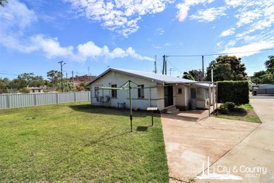 /international/au/30-railway-avenue-mount-isa-qld-151142220/