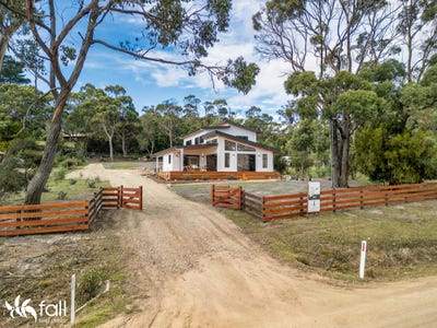 /international/au/22-cemetery-road-lunawanna-tas-151110208/