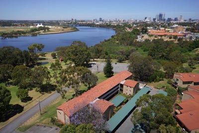 /international/au/38-2-bardon-place-maylands-wa-148687224/