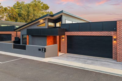 /international/au/2-221-carthage-street-tamworth-nsw-151254764/