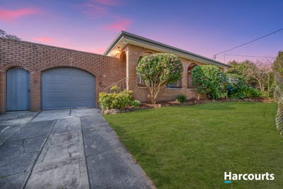 /international/au/11-coonawarra-drive-vermont-south-vic-152488724/