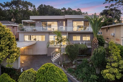 /international/au/8-matthews-drive-mount-warrigal-nsw-150891816/